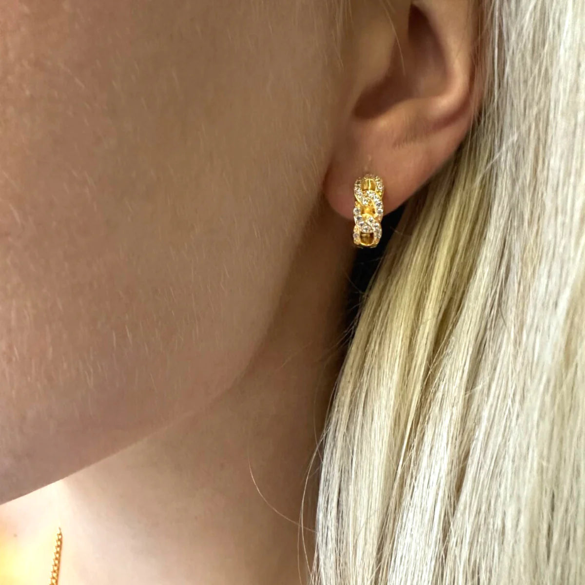 CURB EARRINGS